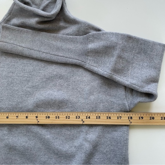 Aritzia Wilfred Gray Grey Roll neck Semi Cropped Merino Wool Sweater Size Small* - Picture 7 of 8